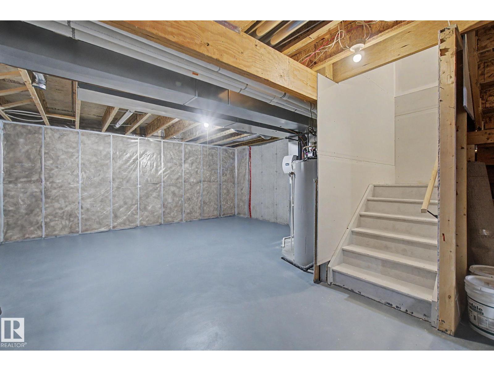 7 PETER ST - 34