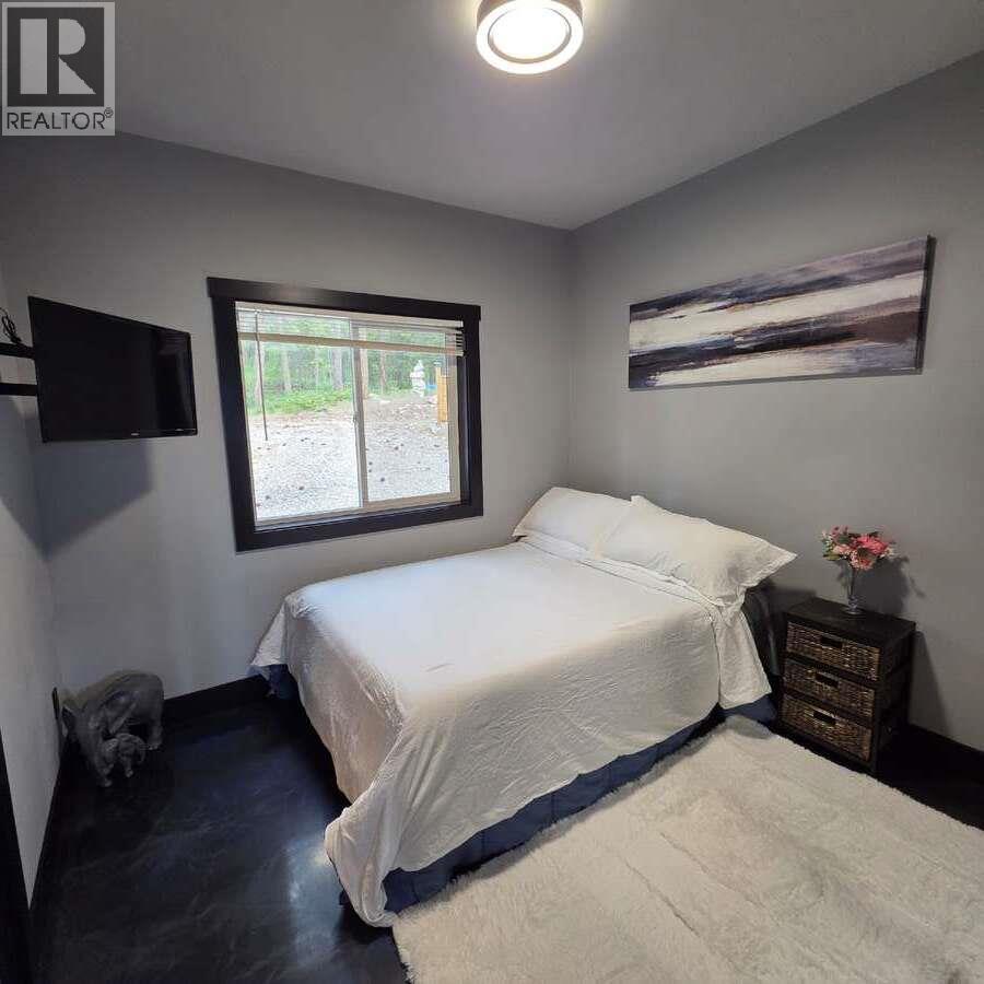 10795 Westshore Road - 24