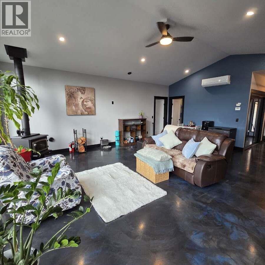 10795 Westshore Road - 8