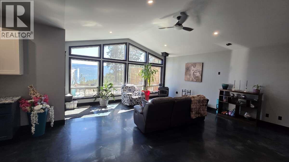 10795 Westshore Road - 5