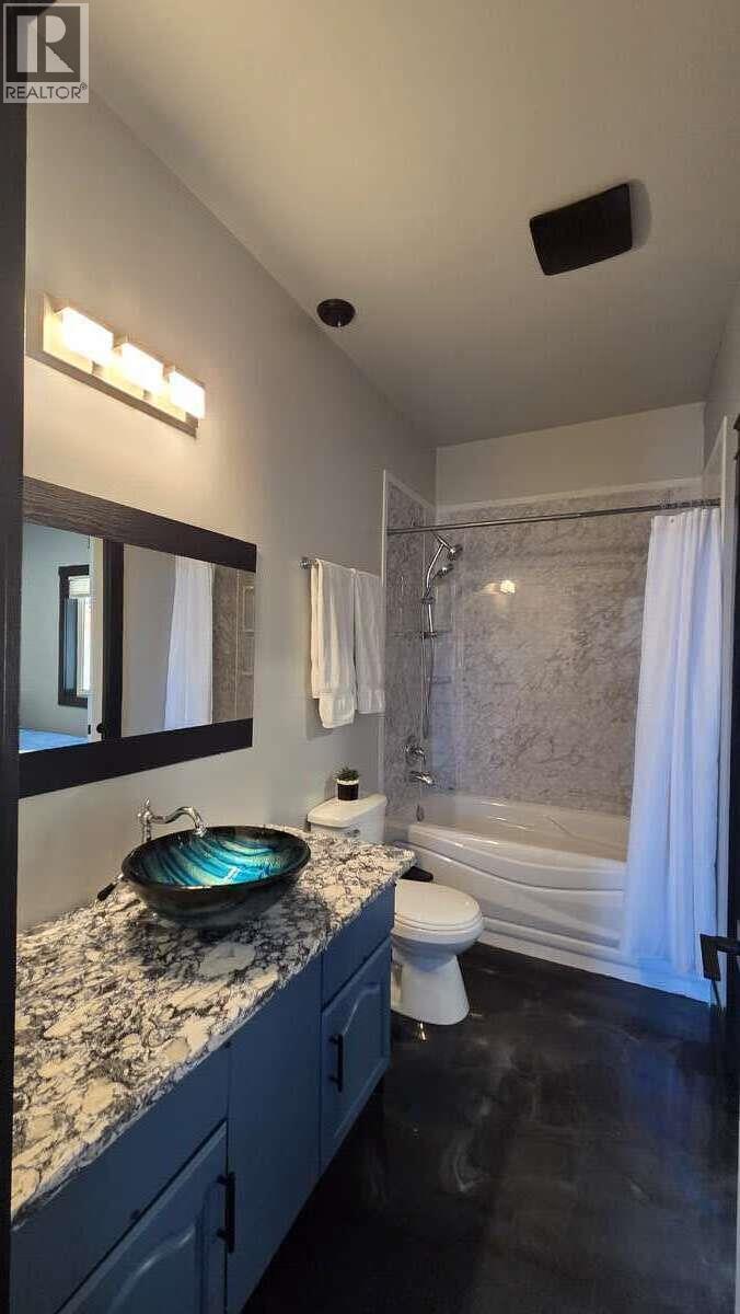 10795 Westshore Road - 26