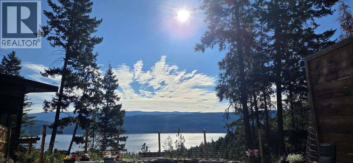 10795 Westshore Road - 2