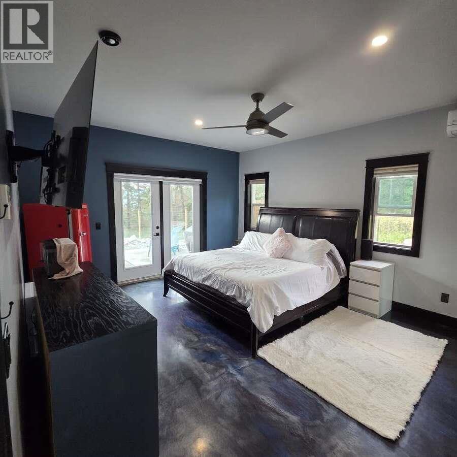 10795 Westshore Road - 15