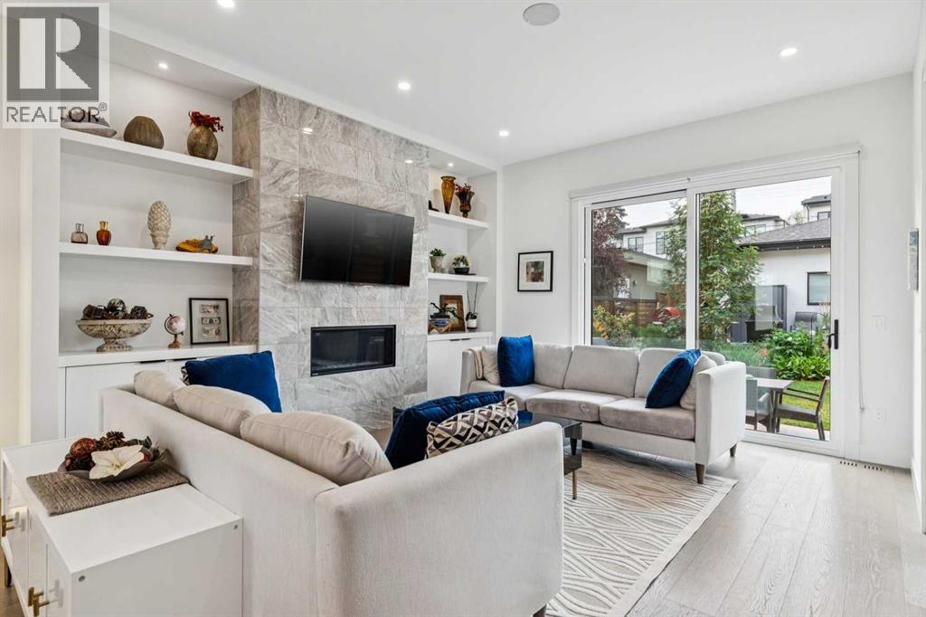 2435 29 Avenue SW - 10