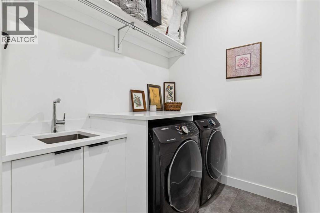 2435 29 Avenue SW - 25