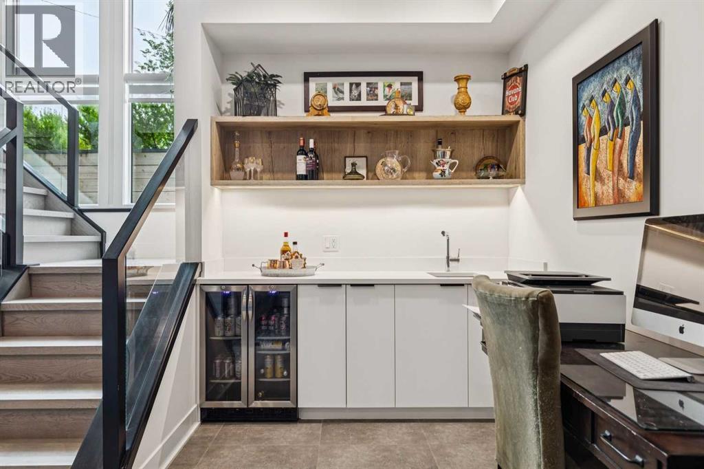 2435 29 Avenue SW - 27