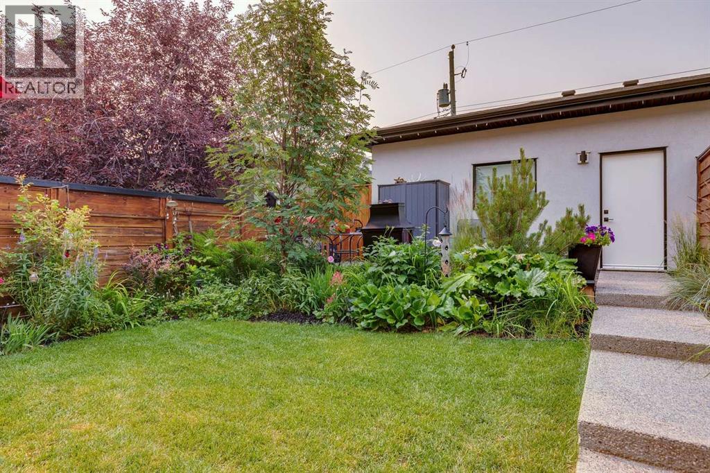 2435 29 Avenue SW - 34
