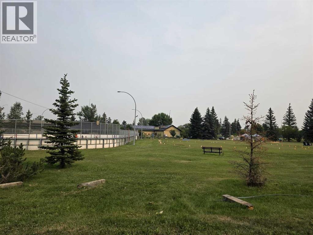2435 29 Avenue SW - 37
