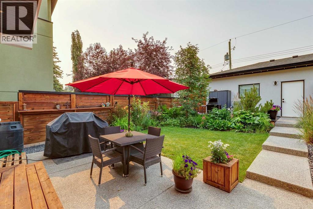 2435 29 Avenue SW - 33