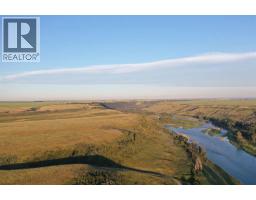 On 320 Street E, Blackie, AB T0L0J0 Photo 11