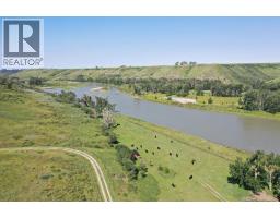 On 320 Street E, Blackie, AB T0L0J0 Photo 31