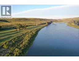 On 320 Street E, Blackie, AB T0L0J0 Photo 6