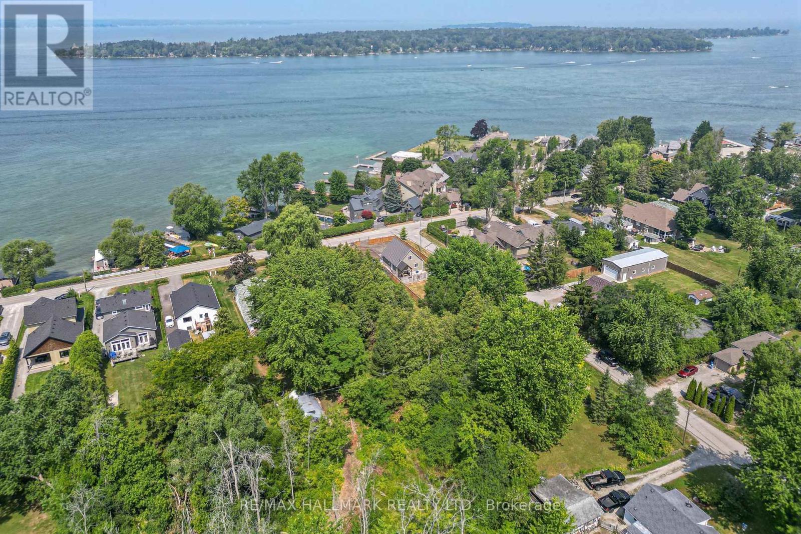 941 LAKE DRIVE N - 34