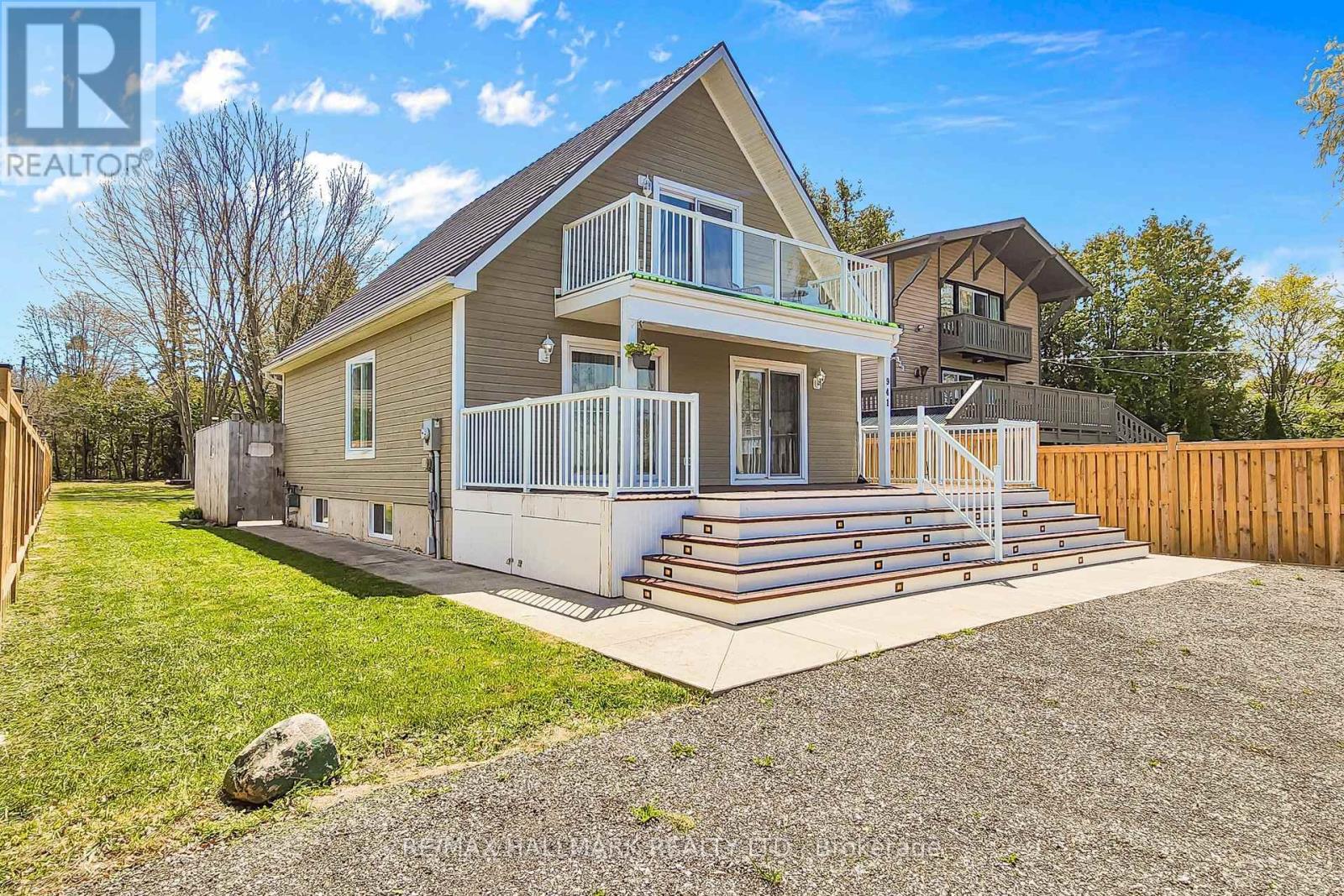 941 LAKE DRIVE N - 4