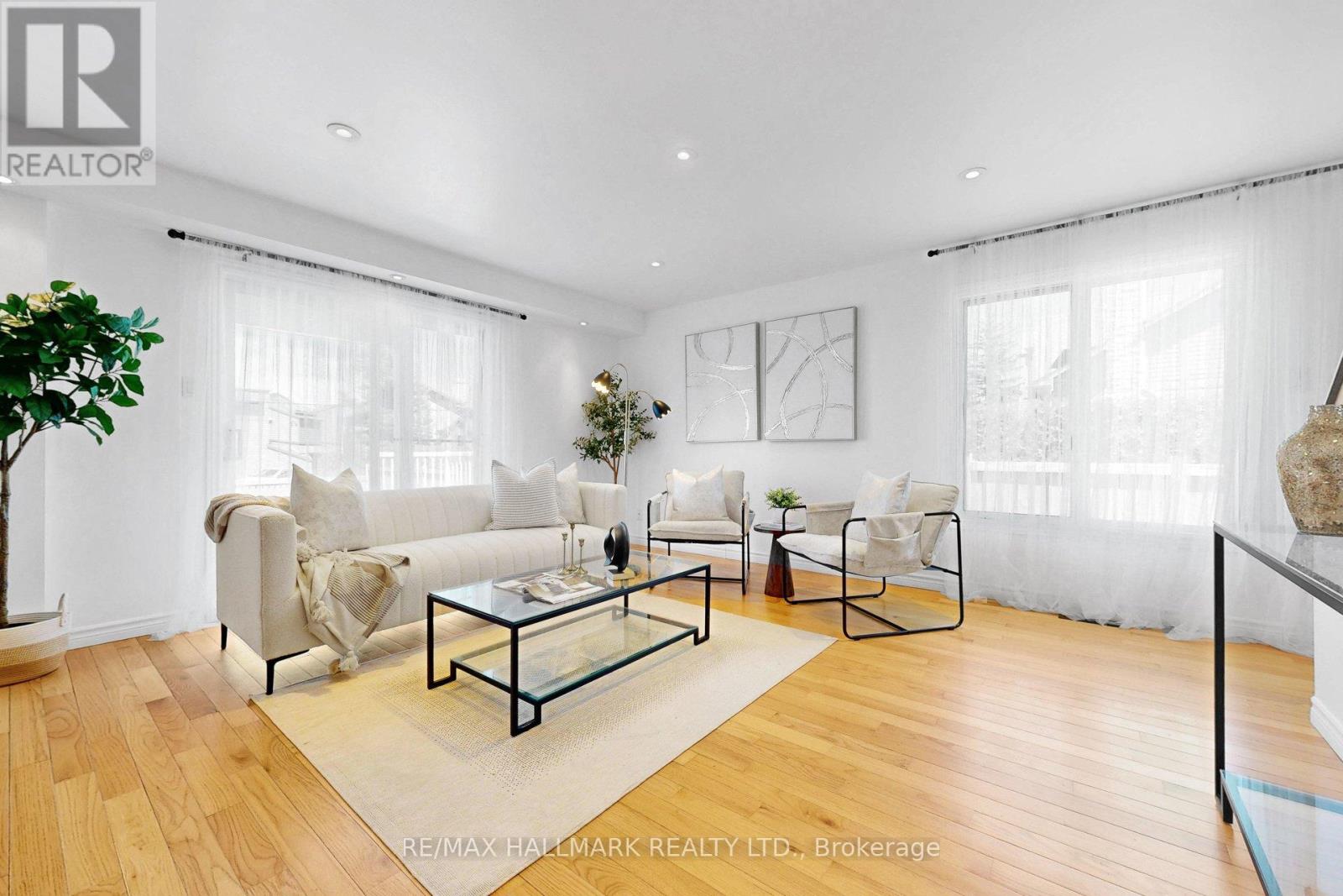 941 LAKE DRIVE N - 8