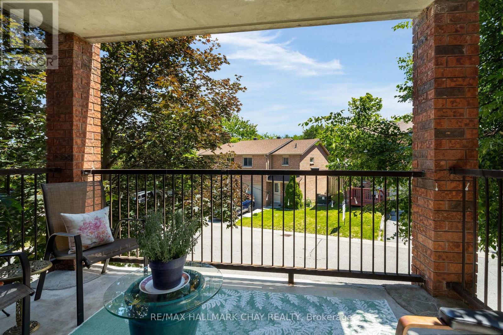 #103 1 QUAIL CRESCENT - 22