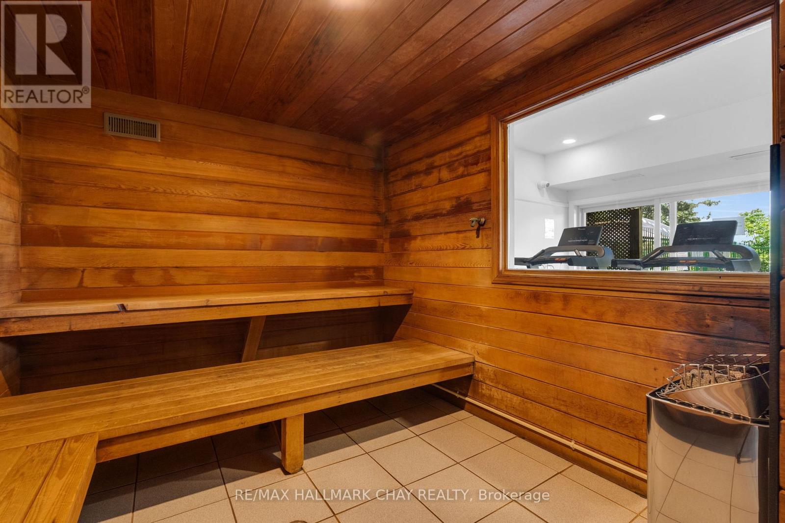 #103 1 QUAIL CRESCENT - 27