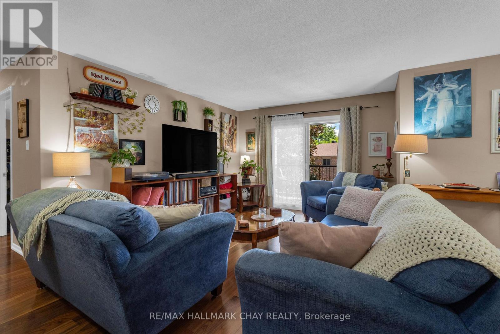 #103 1 QUAIL CRESCENT - 4