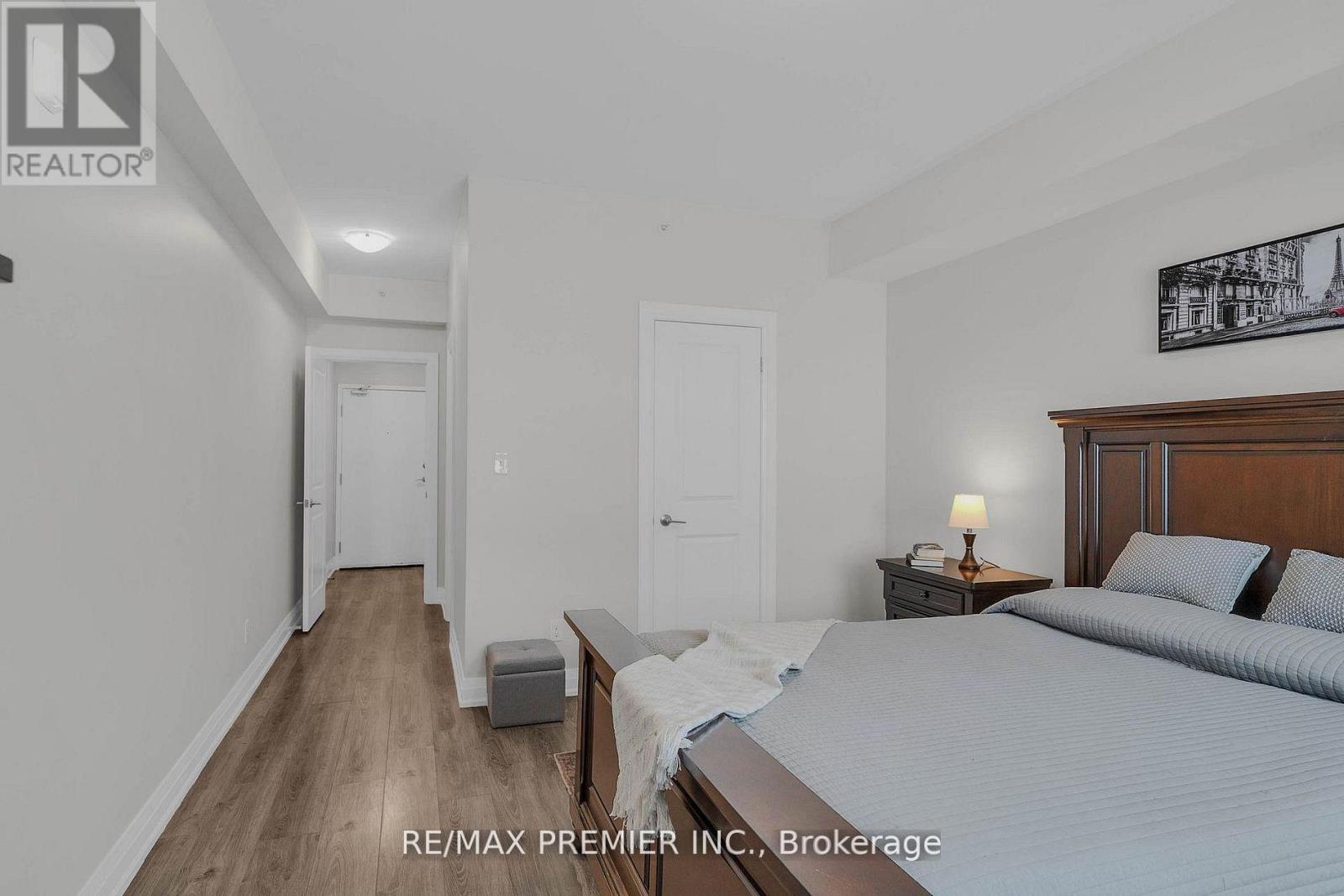 #110 299 CUNDLES ROAD E - 16