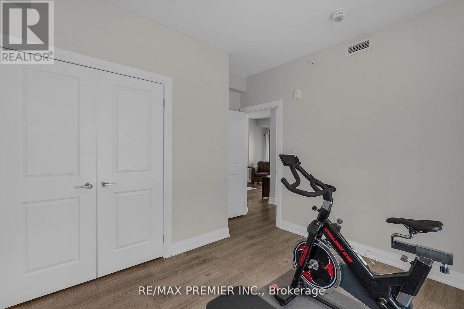 #110 299 CUNDLES ROAD E - 23