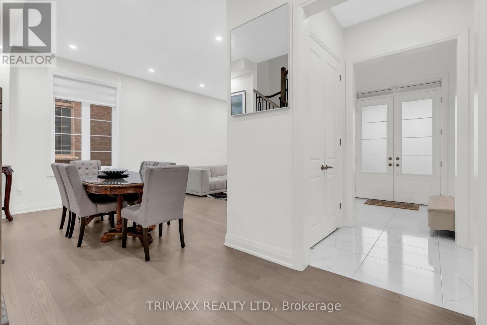 7 WINTERGREEN LANE - 13