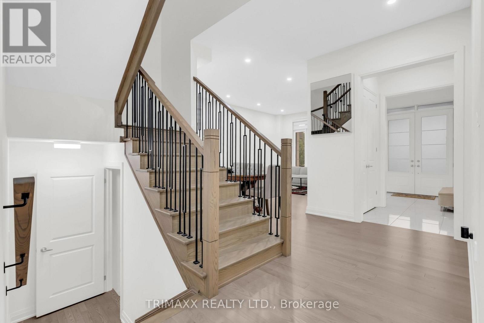 7 WINTERGREEN LANE - 26