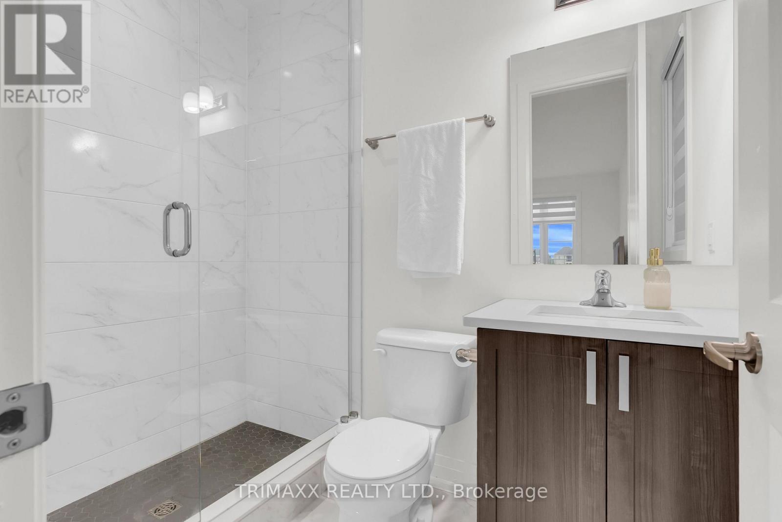 7 WINTERGREEN LANE - 29