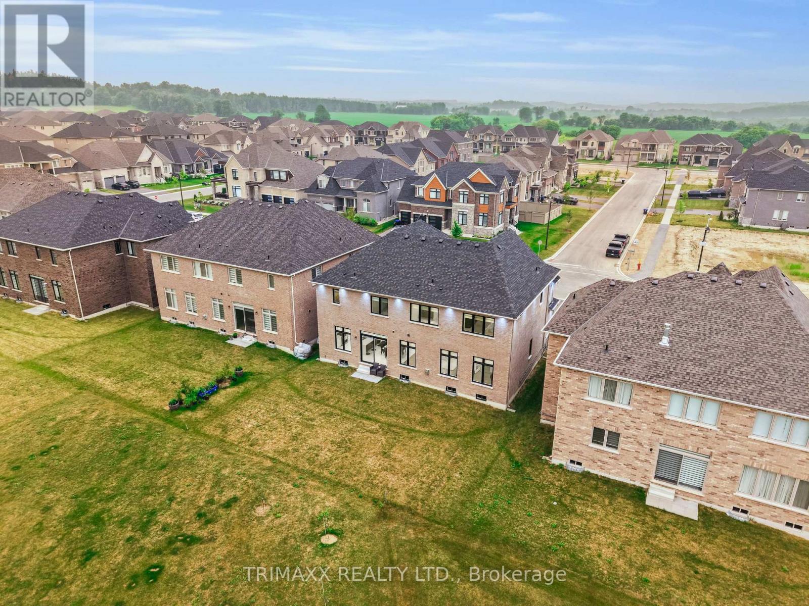 7 WINTERGREEN LANE - 44