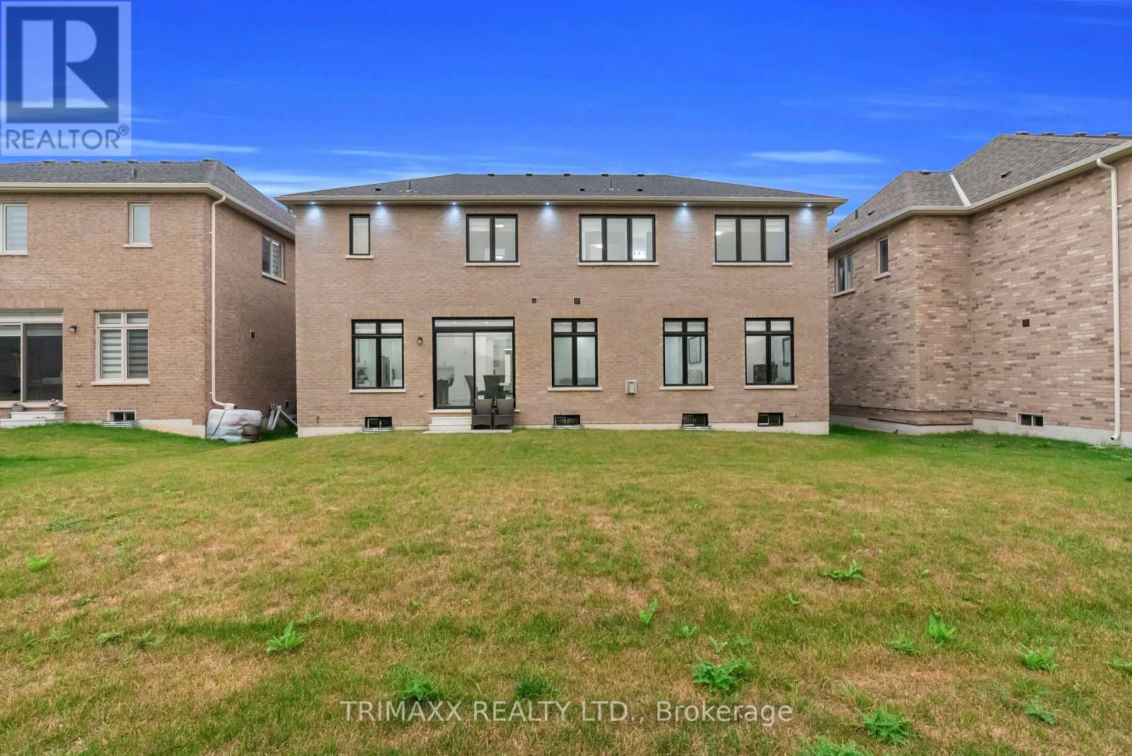 7 WINTERGREEN LANE - 43