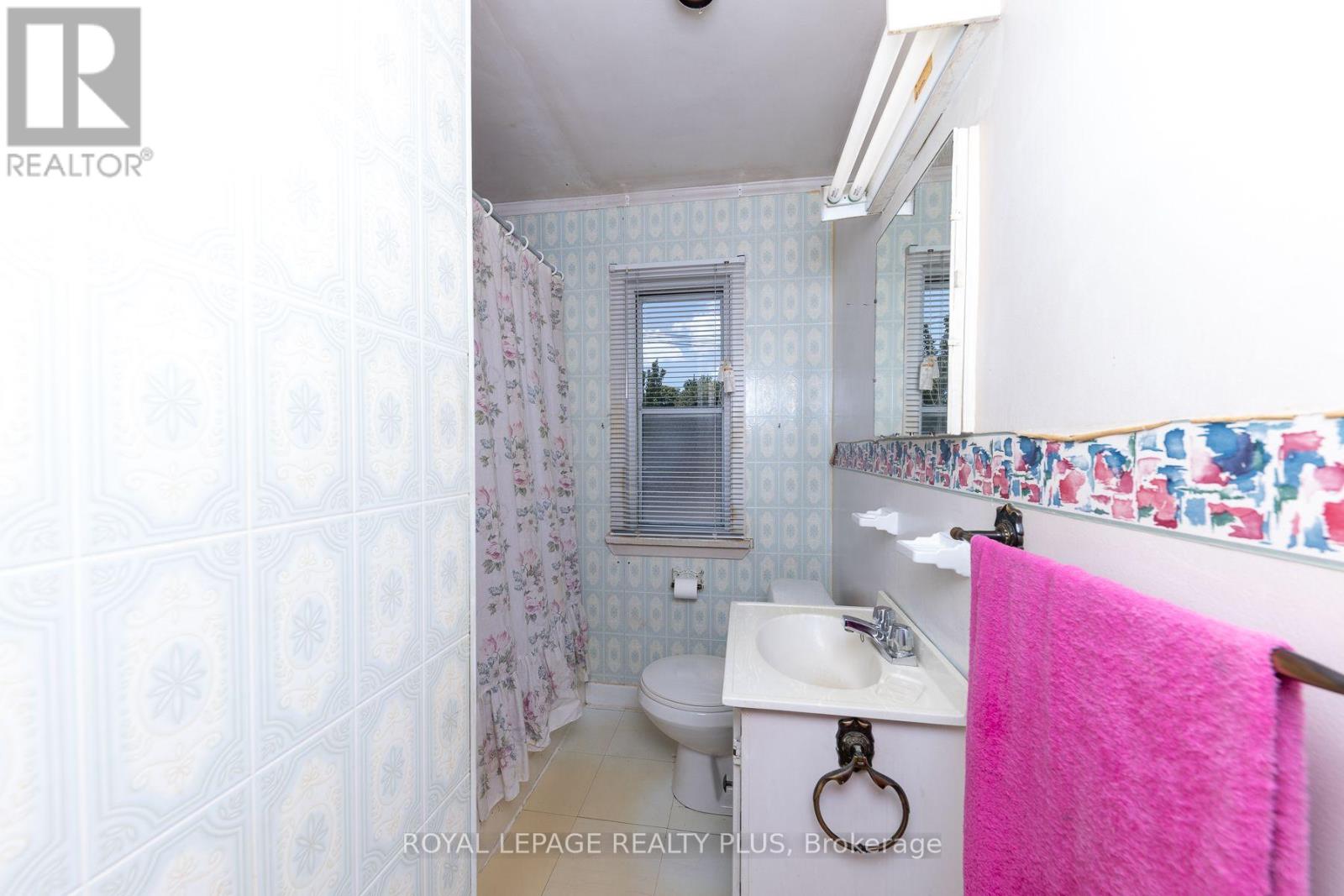 33 DAYTON AVENUE - 14