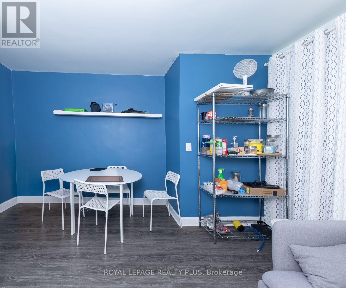 33 DAYTON AVENUE - 23