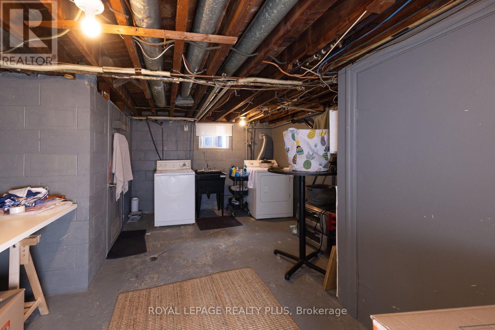 33 DAYTON AVENUE - 29