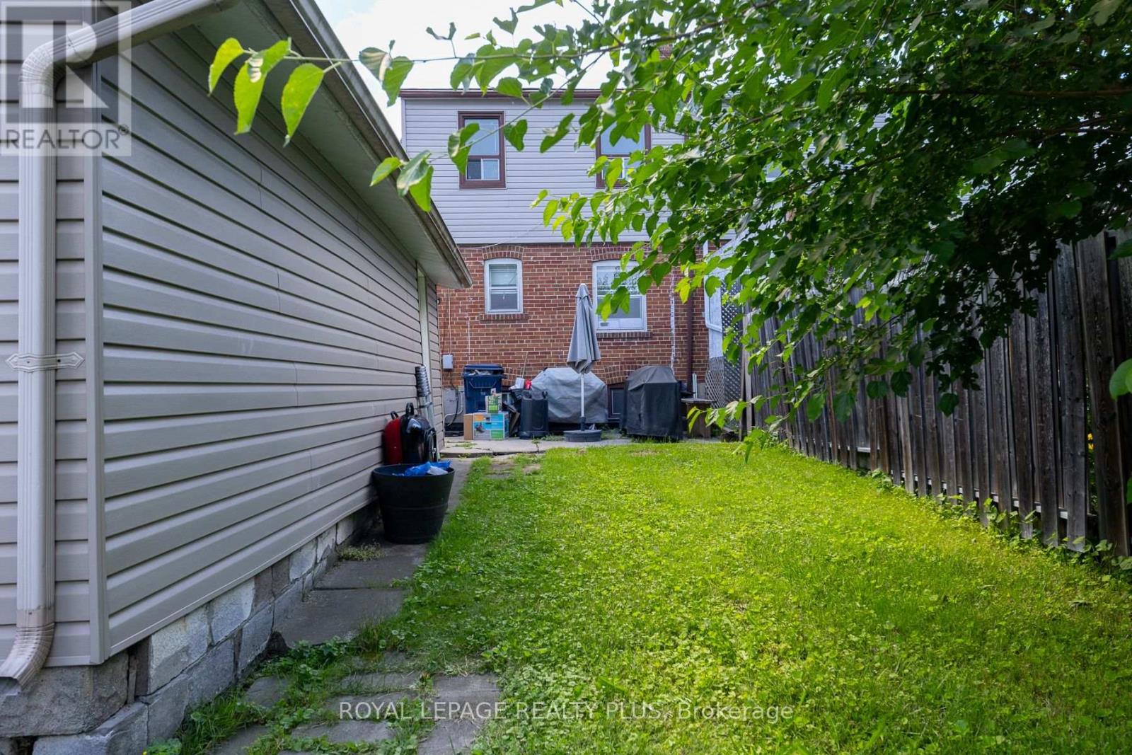 33 DAYTON AVENUE - 33