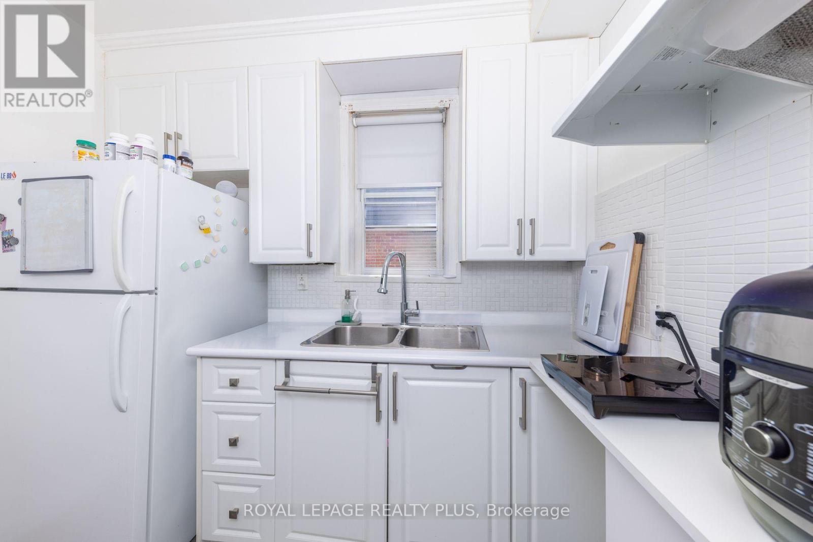 33 DAYTON AVENUE - 8