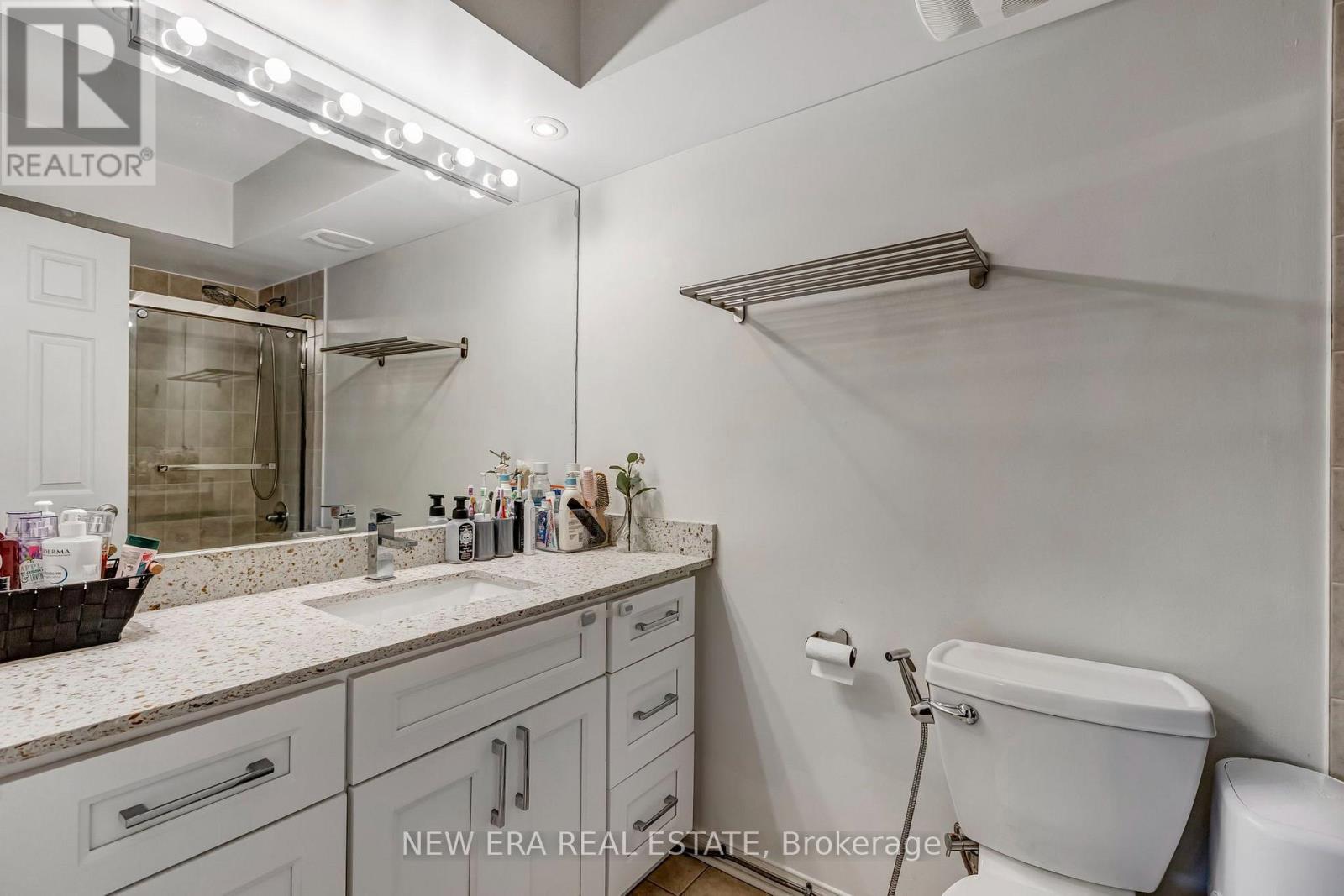 #60 3056 EGLINTON AVENUE W - 21