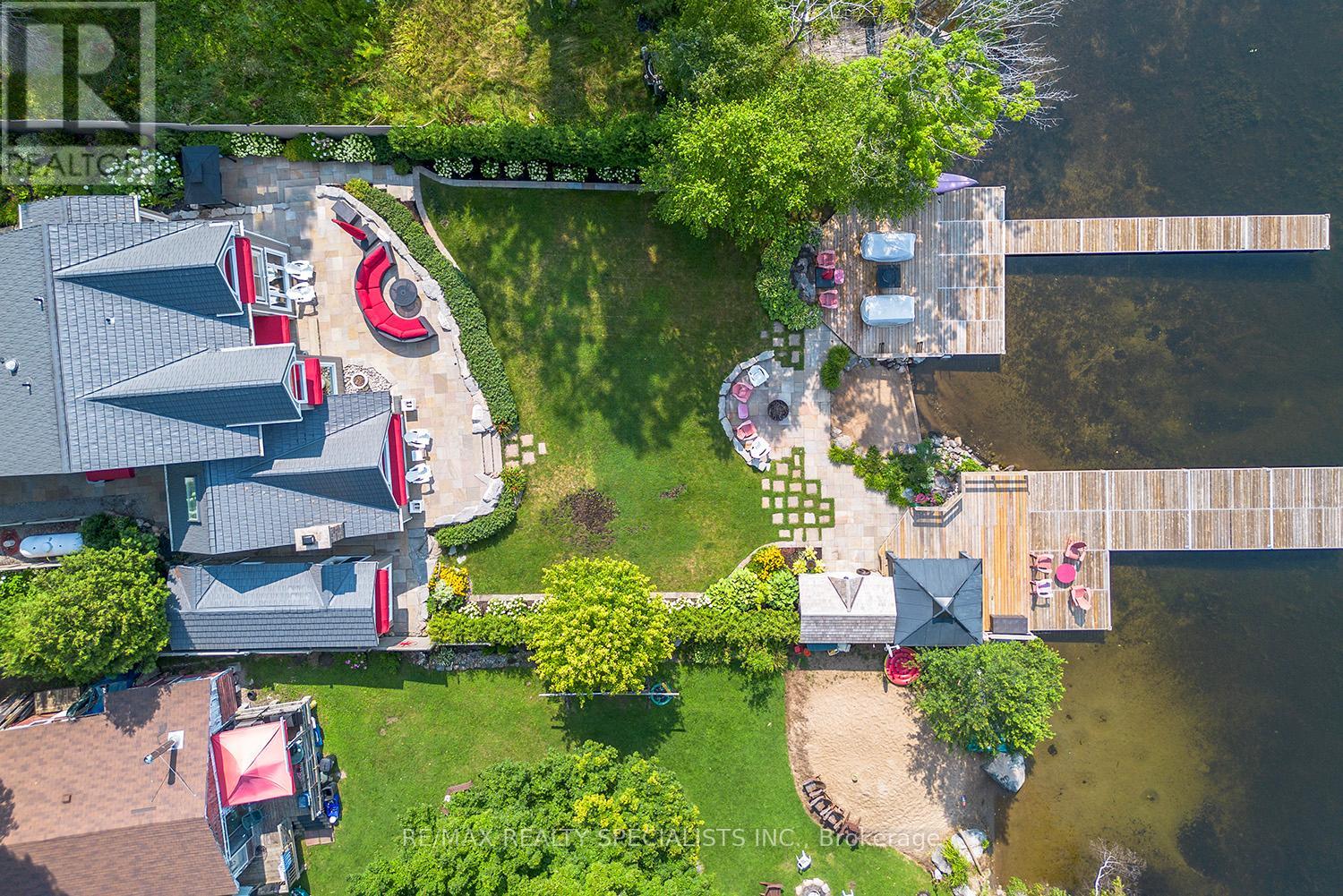 127 DRIFTWOOD VILLAGE ROAD - 3