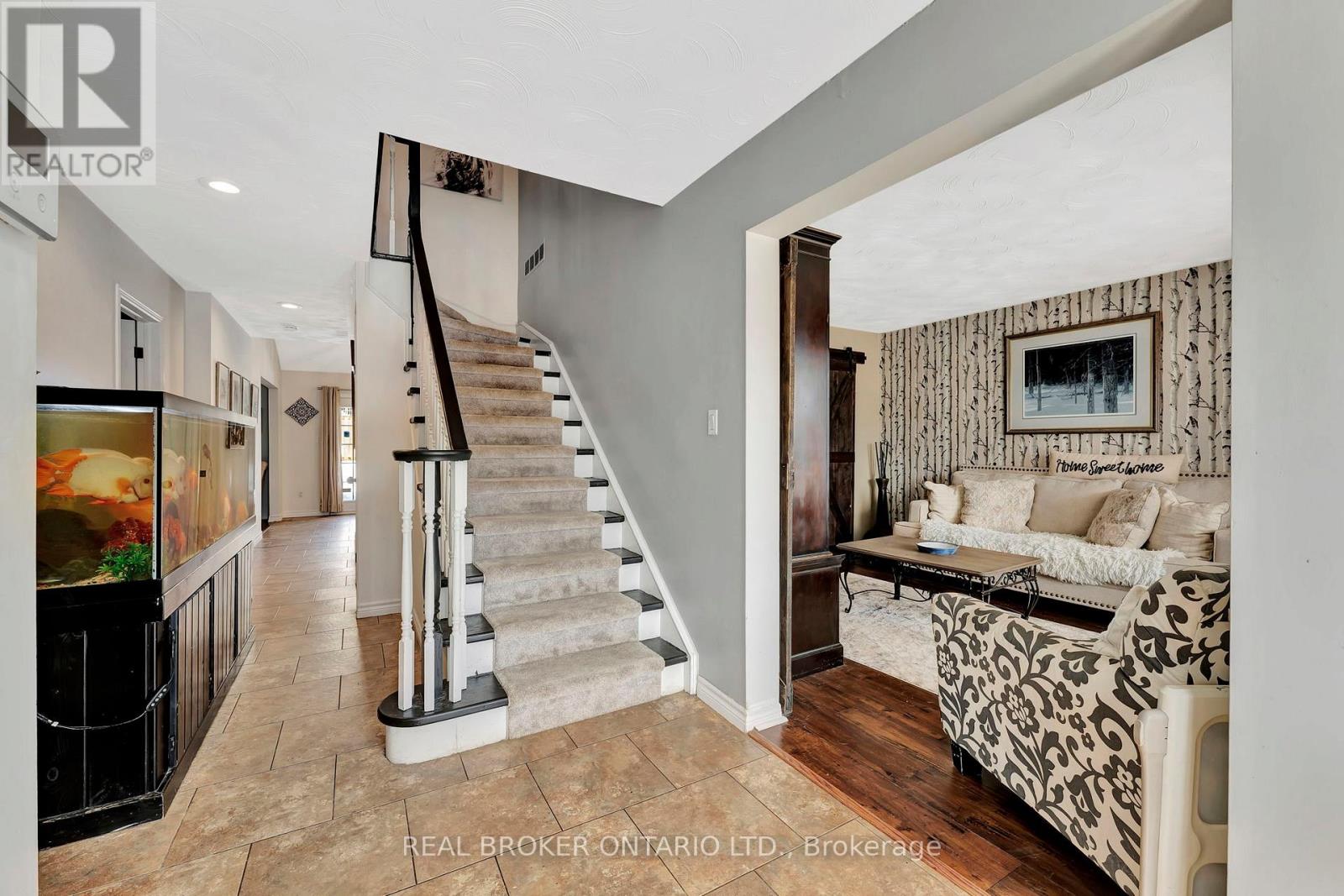 52 BECKETT DRIVE - 5
