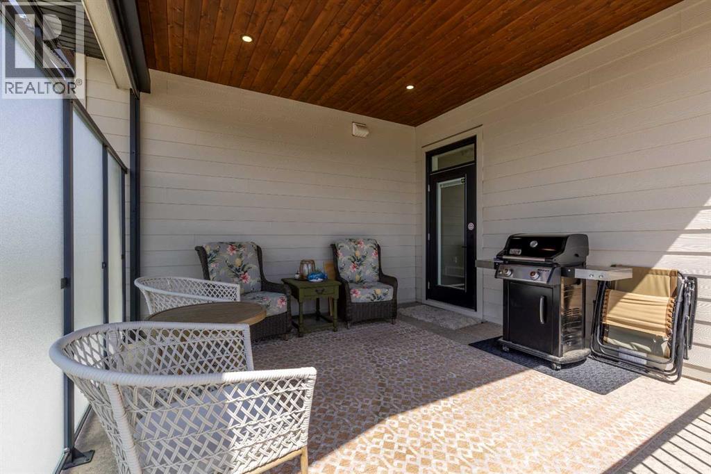 648 Sixmile Crescent South - Photo 35