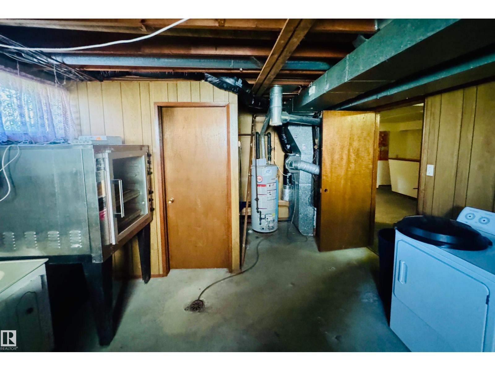 4210 48 AV - Image 20