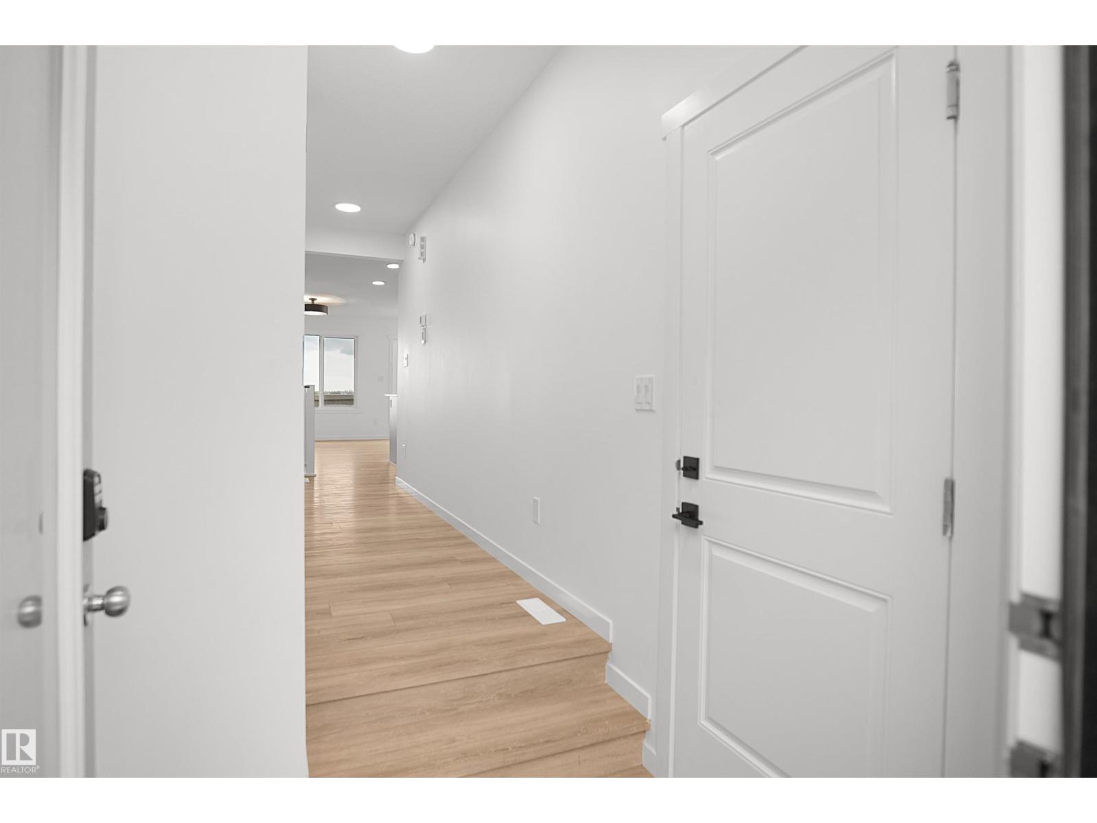 #21 1430 Aster WY NW, Aster, Edmonton photo 4