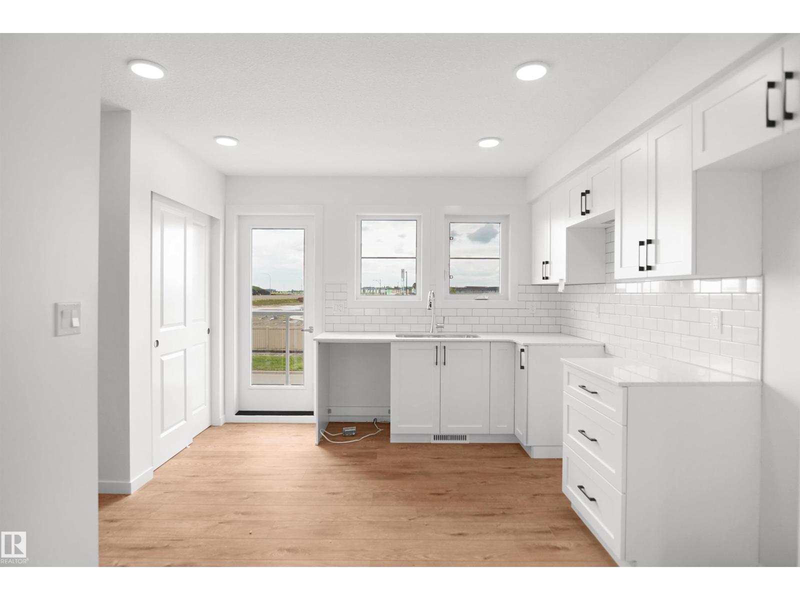 #100 3705 141 ST SW - Image 11