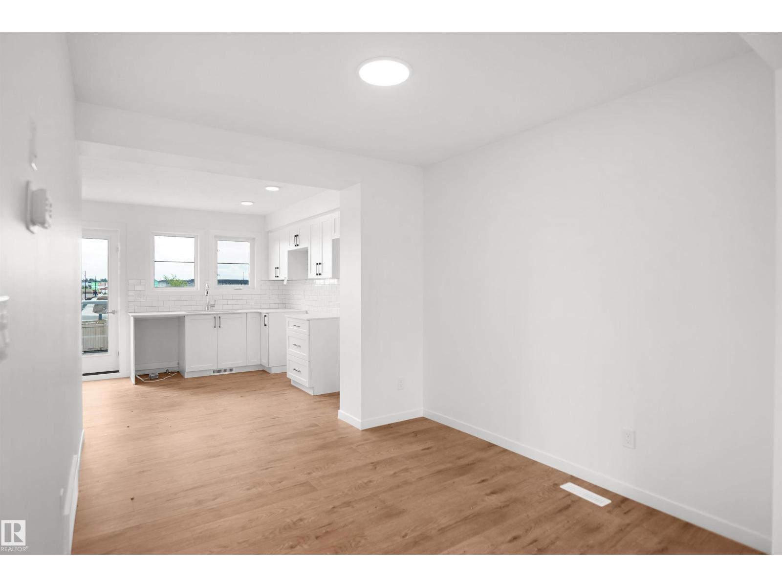 #100 3705 141 ST SW - Image 9