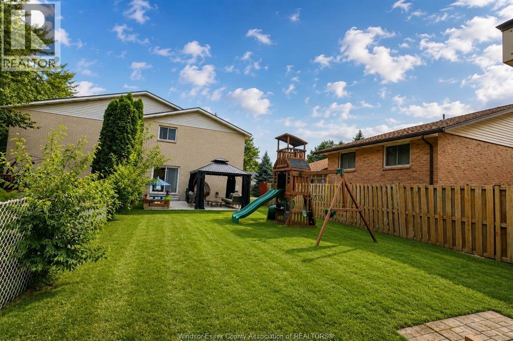 1030 SOUTH PACIFIC AVENUE - 25