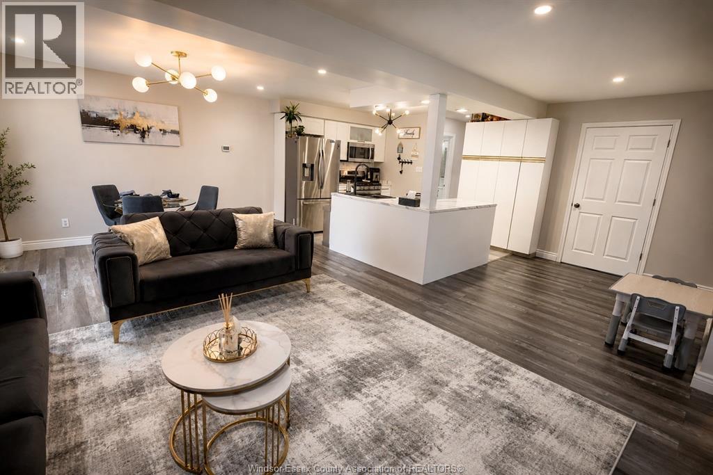 1030 SOUTH PACIFIC AVENUE - 5