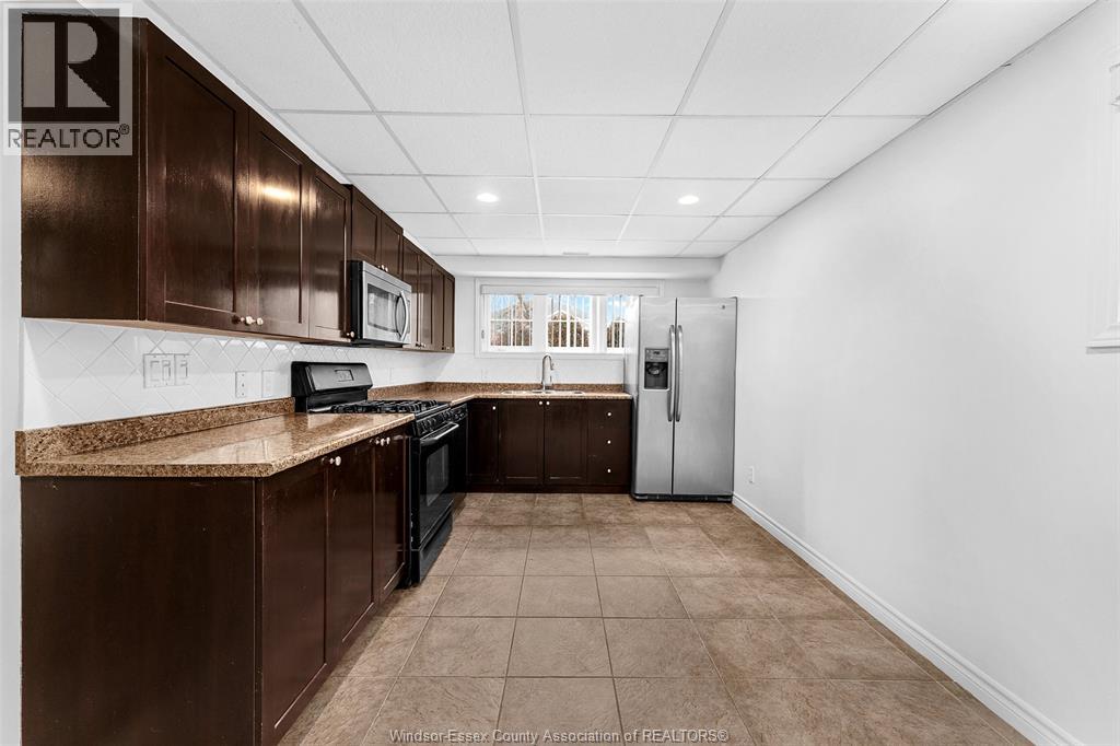 2420 VENETIAN AVENUE - 26