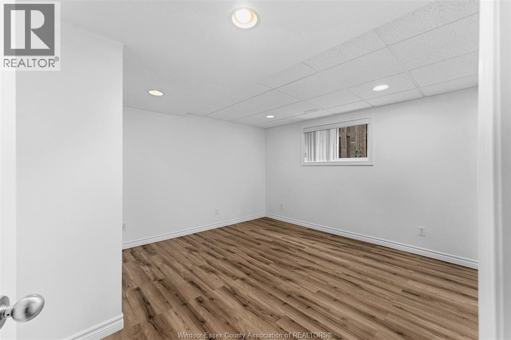 2420 VENETIAN AVENUE - Image 29