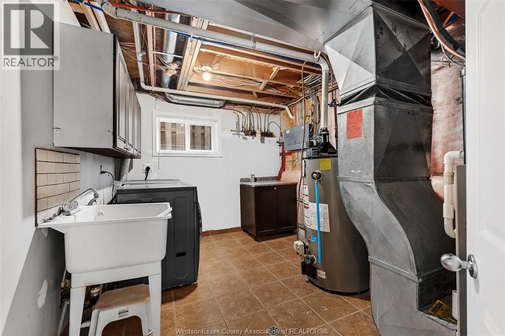 2420 VENETIAN AVENUE - 31