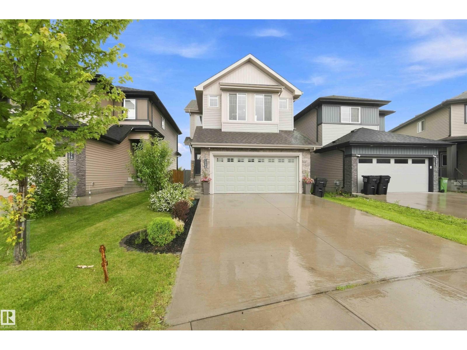 7608 CREIGHTON PL SW, Chappelle Area, Edmonton photo 2