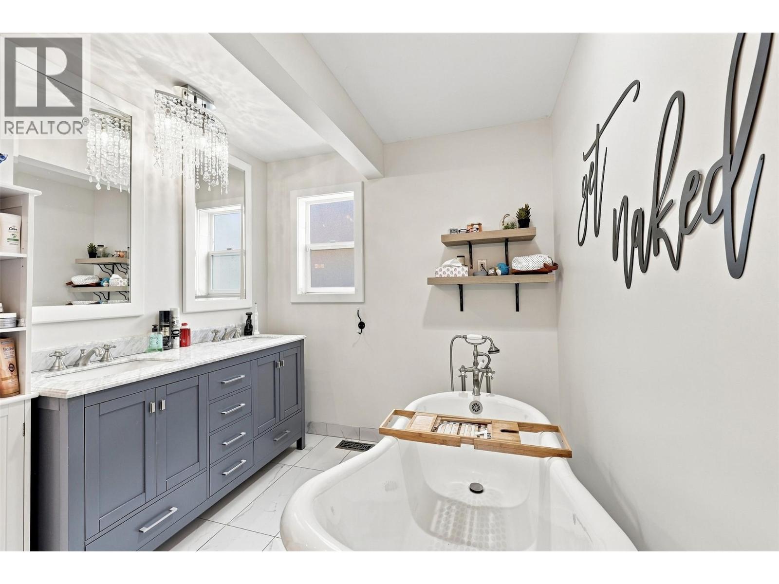 897 WAWN Road - 34