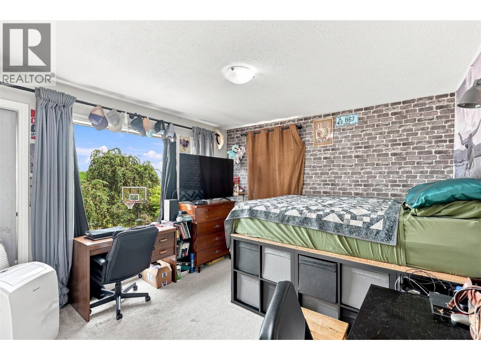897 WAWN Road - 37